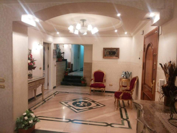 shk-llbyaa-fy-mdyn-nsr-aabd-alrazk-alsnhory-big-2