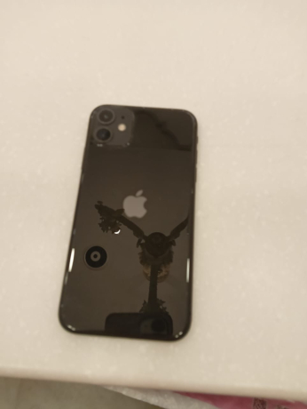 mobayl-ayfon-11bro-bhalh-gydh-llbyaa-big-0