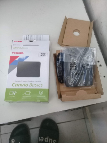 hard-2-tyra-toshyba-big-0