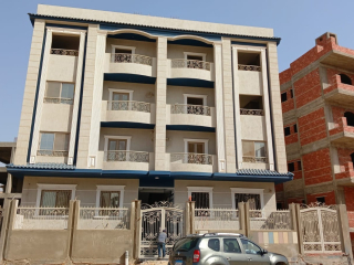 shkh-llbyaa-hdayk-aktobr-ard-algmaayat-khlf-kmbond-ayzola