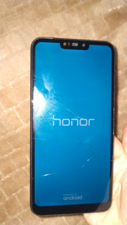 mobayl-honor-8c-big-2