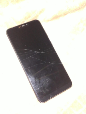 mobayl-honor-8c-big-1