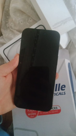 mobayl-ayfon-15-gdyd-big-1