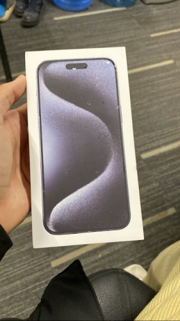 ayfon-15-bro-maks-256-gyga-gdyd-big-0