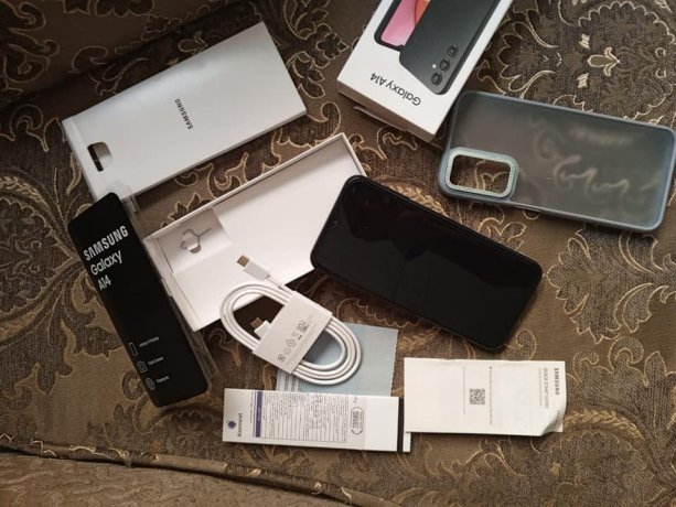 mobayl-samsong-a14-gdyd-llbyaa-big-1