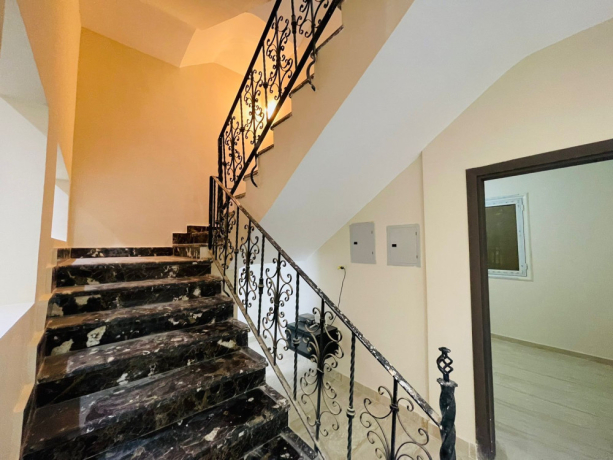 fyla-llaygar-fy-kmbond-sbrngz-alshrok-big-1