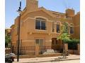 fyla-taon-haos-llbyaa-fy-kmbond-dyar-bark-altgmaa-alkhams-small-0