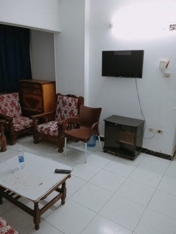 shkh-mfrosh-llaygar-fy-mdynh-6-aktobralhy-althalth-big-0