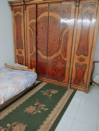 shkh-mfrosh-llaygar-fy-mdynh-6-aktobralhy-althalth-big-1