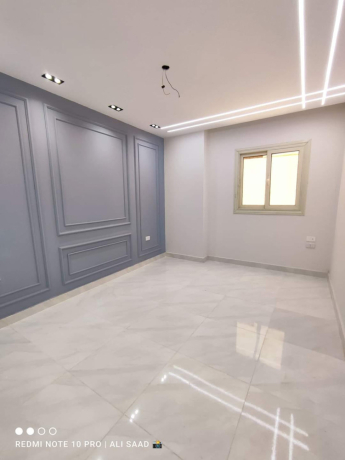 shk-llbyaa-fy-hdayk-alahram-alboab-alaol-big-1