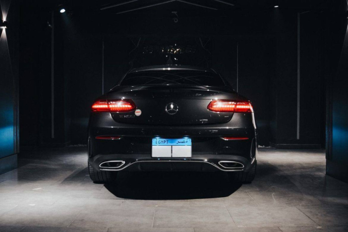mercedes-e200-coupe-big-0
