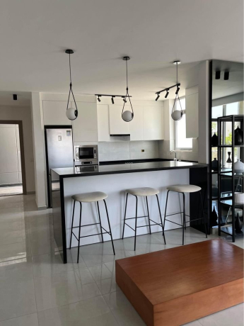 shk-llbyaa-mtshtb-altra-modrn-bfyo-bhr-f-bloom-flydz-big-0