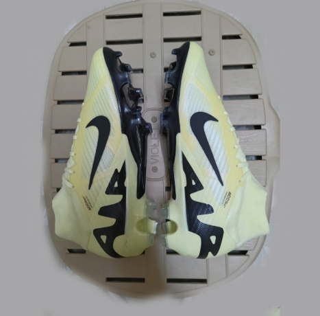 kotshy-starz-nayk-aorgynal-llbyaa-big-1