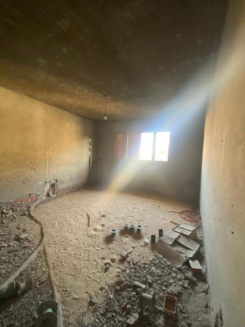 shkh-llbyaa-fy-kmbond-algolf-syty-mdynh-alaabor-big-2