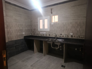 shk-fakhr-llaygar-fy-allots-algnoby