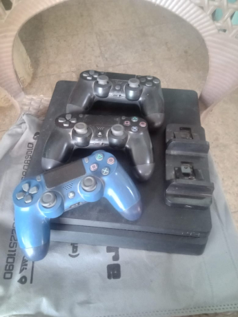 blaystyshn4-sony-ksr-zyro-llbyaa-big-0