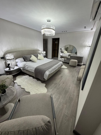 shk-llbyaa-fy-altgmaa-alkhams-astlam-fory-big-1