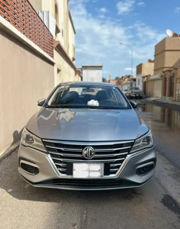 mg5-2021-automatic-standard-14000km-big-0