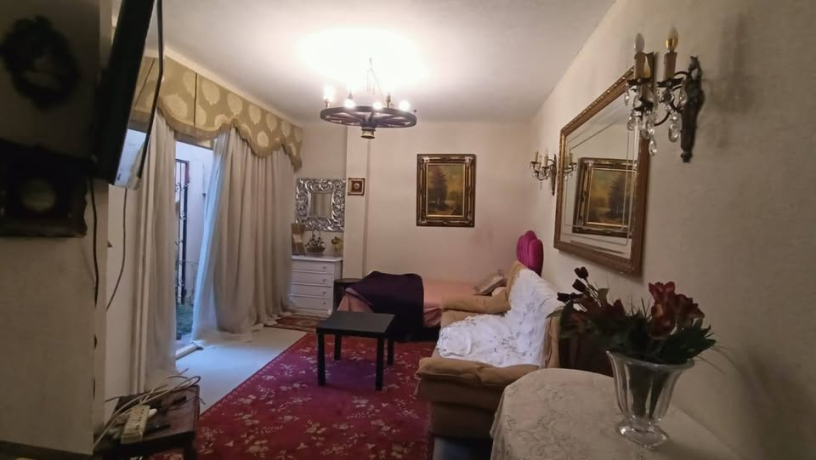 astodyo-mfrosh-llaygar-fy-altgmaa-alaol-big-0