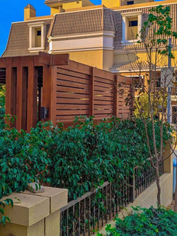 fyla-standalon-llbyaa-amam-altgmaa-alkhams-big-0