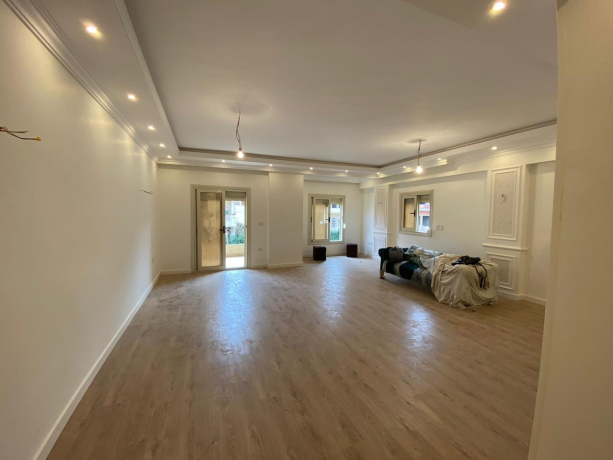 shk-llaygar-fy-alshrok-alhy-althalth-big-1